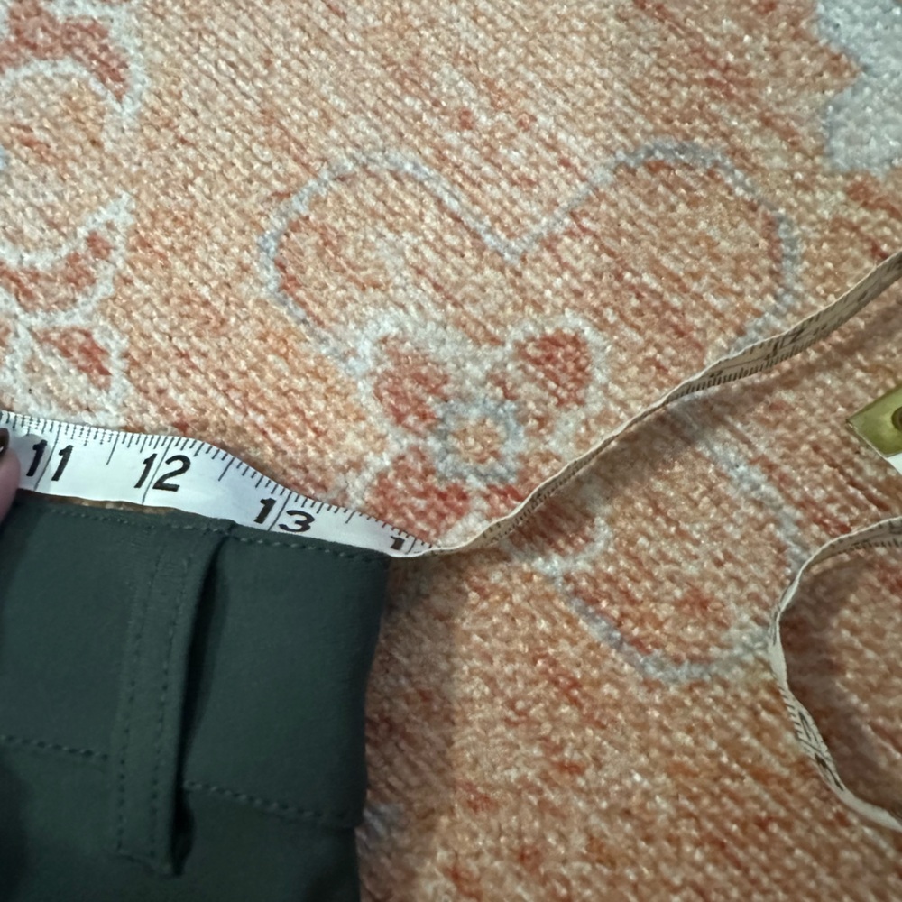 Lululemon City Sleek 5 Pocket 7/8 Pant Smoked Spruce W5CZIS size 4 - Picture 6 of 7